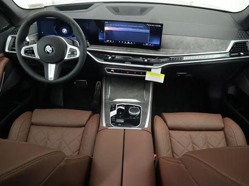 New 2026 BMW X5 sDrive40i image 13