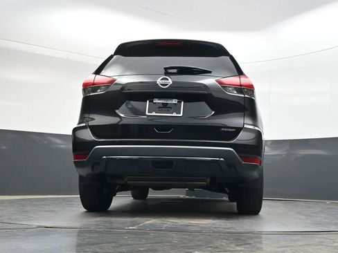 Used 2018 Nissan Rogue SV AWD/4WD image 41