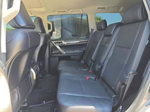 Used 2014 Lexus GX 460 w/ Premium Package AWD/4WD image 14