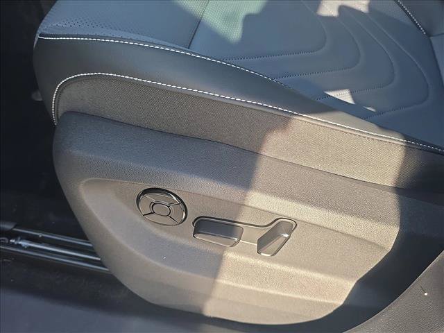 New 2026 Volkswagen Tiguan SE R-Line FWD image 6