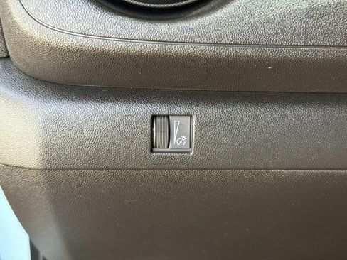 Used 2026 Chevrolet Colorado W/T RWD image 26