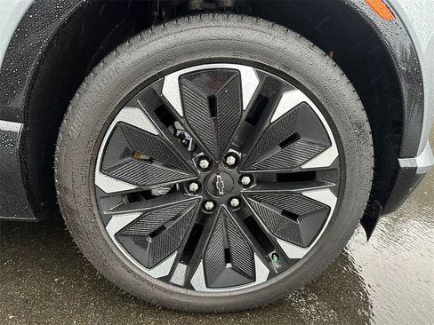 New 2026 Chevrolet Blazer EV RS image 9