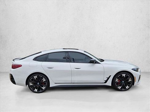 New 2026 BMW 430i w/ M Sport Package RWD image 7