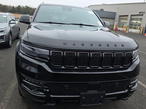 Used 2024 Jeep Wagoneer Series II image 3