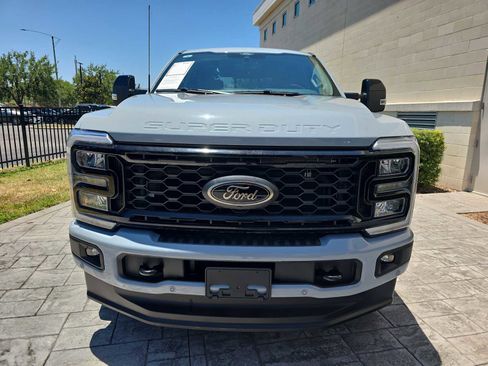 Used 2025 Ford F250 Lariat w/ Lariat Ultimate Package AWD/4WD image 2