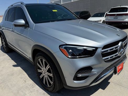 Used 2025 Mercedes-Benz GLE 450 4MATIC image 2