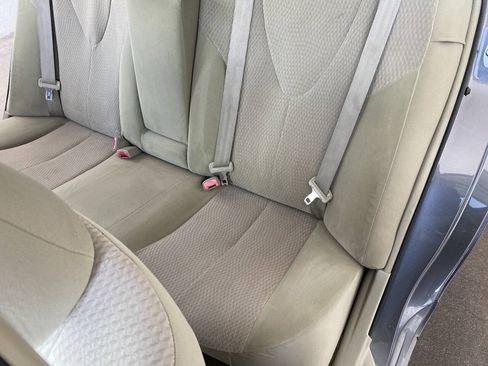 Used 2011 Toyota Camry LE FWD image 26