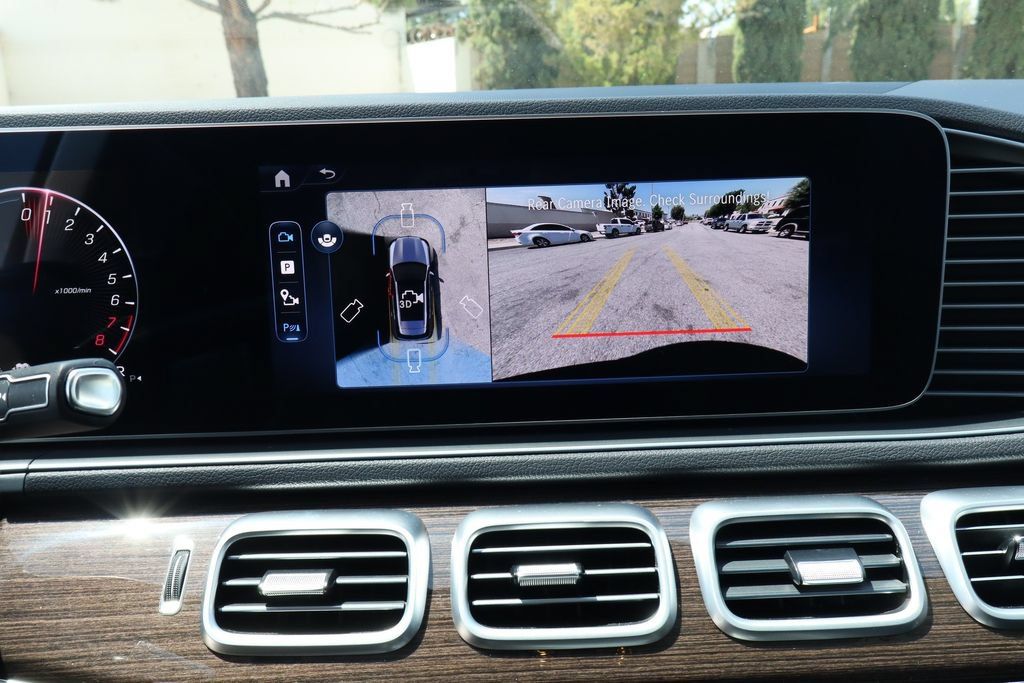 Used 2025 Mercedes-Benz GLE 450e 4MATIC image 23
