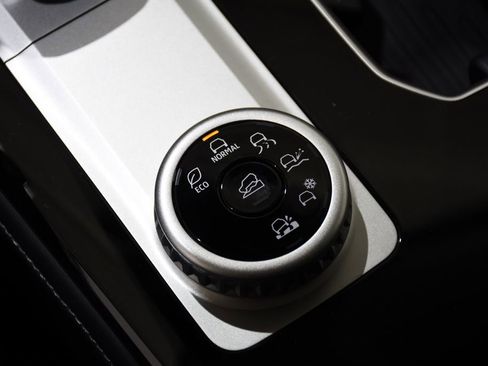 New 2026 Mitsubishi Outlander ES image 23