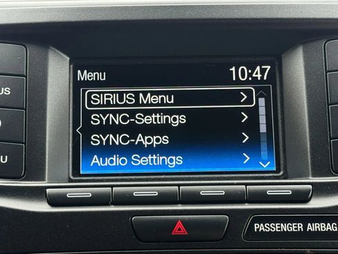 Used 2018 Ford Explorer XLT image 37