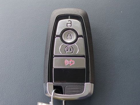 New 2025 Ford Maverick Lariat w/ 4K Tow Package image 28