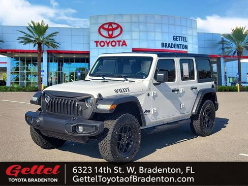 Used 2024 Jeep Wrangler Willys image 1