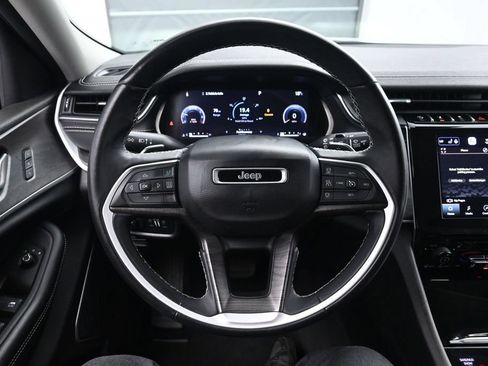 Used 2021 Jeep Grand Cherokee L Limited AWD/4WD image 25