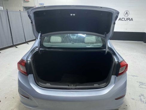 Used 2018 Chevrolet Cruze LS FWD image 19