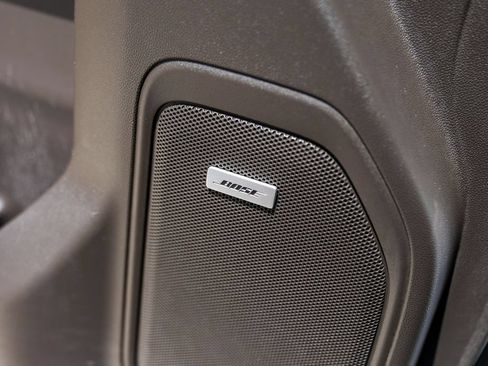 Used 2021 GMC Sierra 1500 SLT AWD/4WD image 25