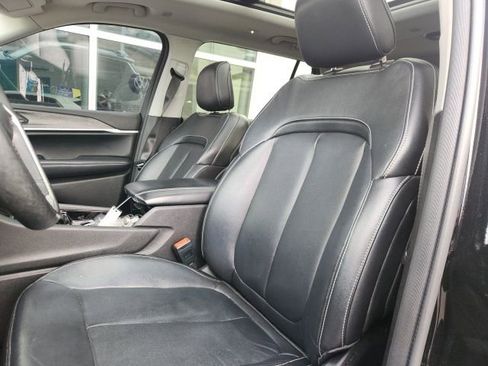 Used 2022 Jeep Grand Cherokee L Limited AWD/4WD image 18