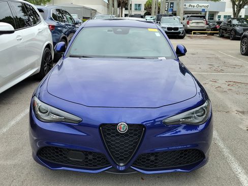 Used 2022 Alfa Romeo Giulia Sprint RWD image 2