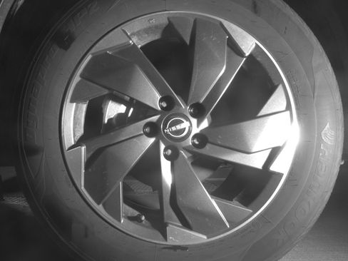 Used 2025 Nissan Rogue SV image 12