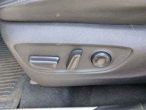 Used 2022 Toyota Highlander Platinum image 22