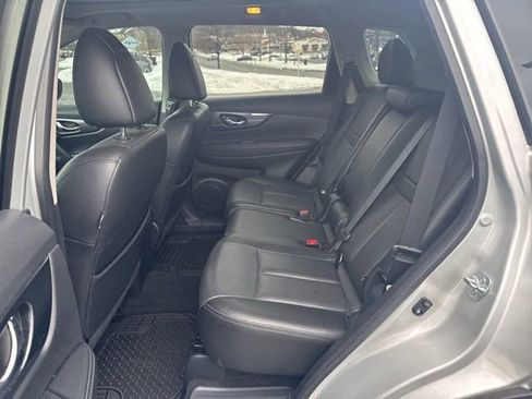 Used 2016 Nissan Rogue SL w/ SL Premium Package image 18