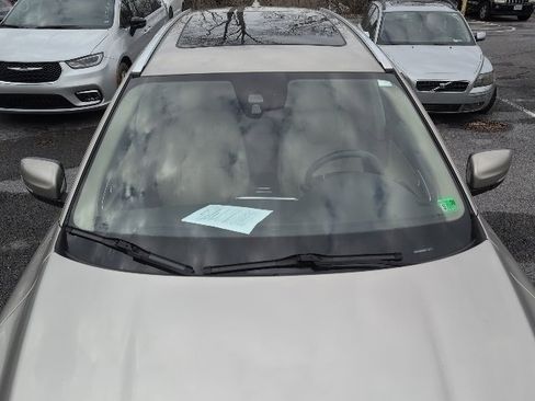 Used 2016 Volvo XC60 T5 Premier w/ Proximity Package image 3