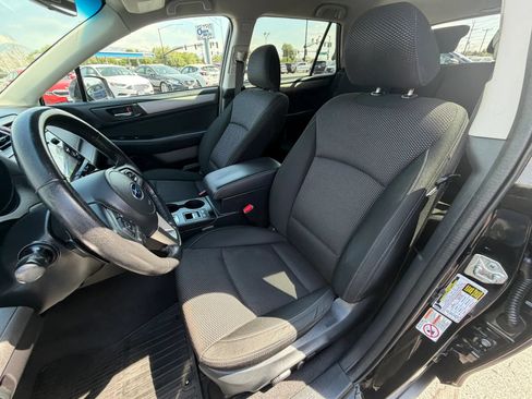 Used 2017 Subaru Outback 2.5i Premium AWD/4WD image 9