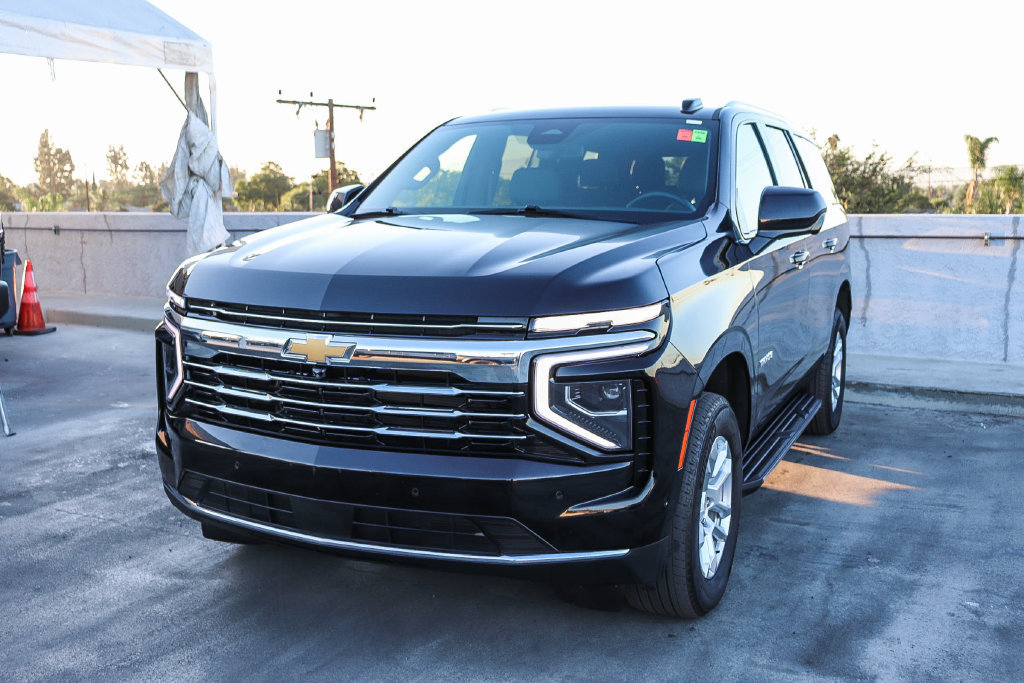 Used 2025 Chevrolet Tahoe LT AWD/4WD image 4