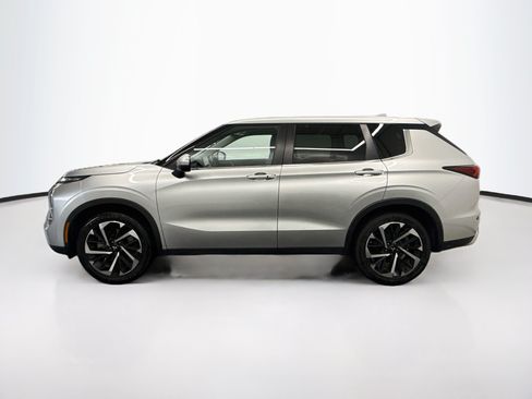 Used 2024 Mitsubishi Outlander SE FWD image 4