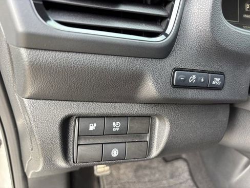 Used 2022 Nissan Leaf S image 21