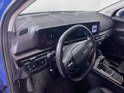 Used 2026 Kia Sportage EX w/ EX Panorama Roof Package FWD image 10