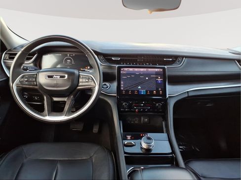 Used 2023 Jeep Grand Cherokee Limited image 11