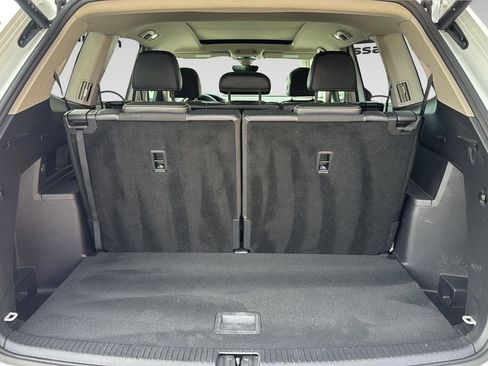 Used 2024 Volkswagen Atlas SE image 36