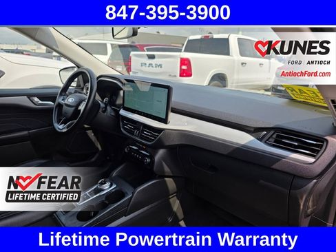 Certified 2025 Ford Escape Platinum AWD/4WD image 37