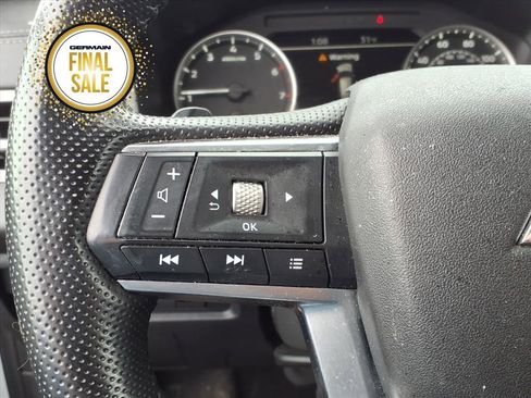 Used 2024 Mitsubishi Outlander SE image 13