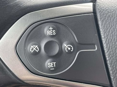 Used 2018 Chevrolet Silverado 1500 LT w/ All Star Edition RWD image 21