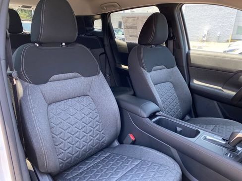 New 2026 Nissan Kicks SV w/ Cold Weather Package AWD/4WD image 9