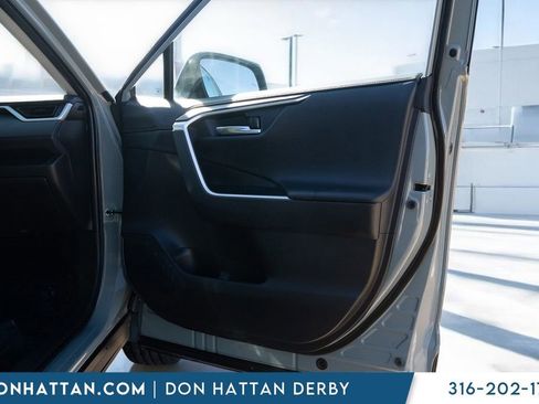 Used 2023 Toyota RAV4 Adventure image 23