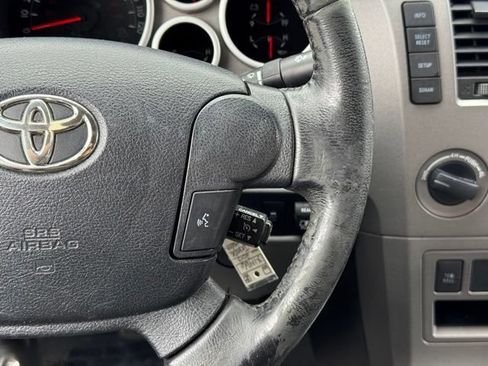 Used 2013 Toyota Tundra Limited w/ Memory Pkg AWD/4WD image 23