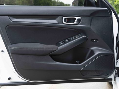 Used 2025 Honda Civic Sport image 34