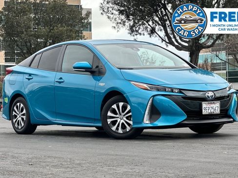 Used 2022 Toyota Prius Prime XLE image 1