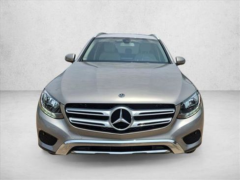 Used 2019 Mercedes-Benz GLC 300 image 2