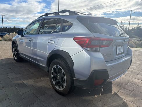 Used 2023 Subaru Crosstrek 2.0i Premium image 5