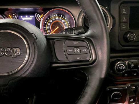 Used 2020 Jeep Wrangler Sport AWD/4WD image 18
