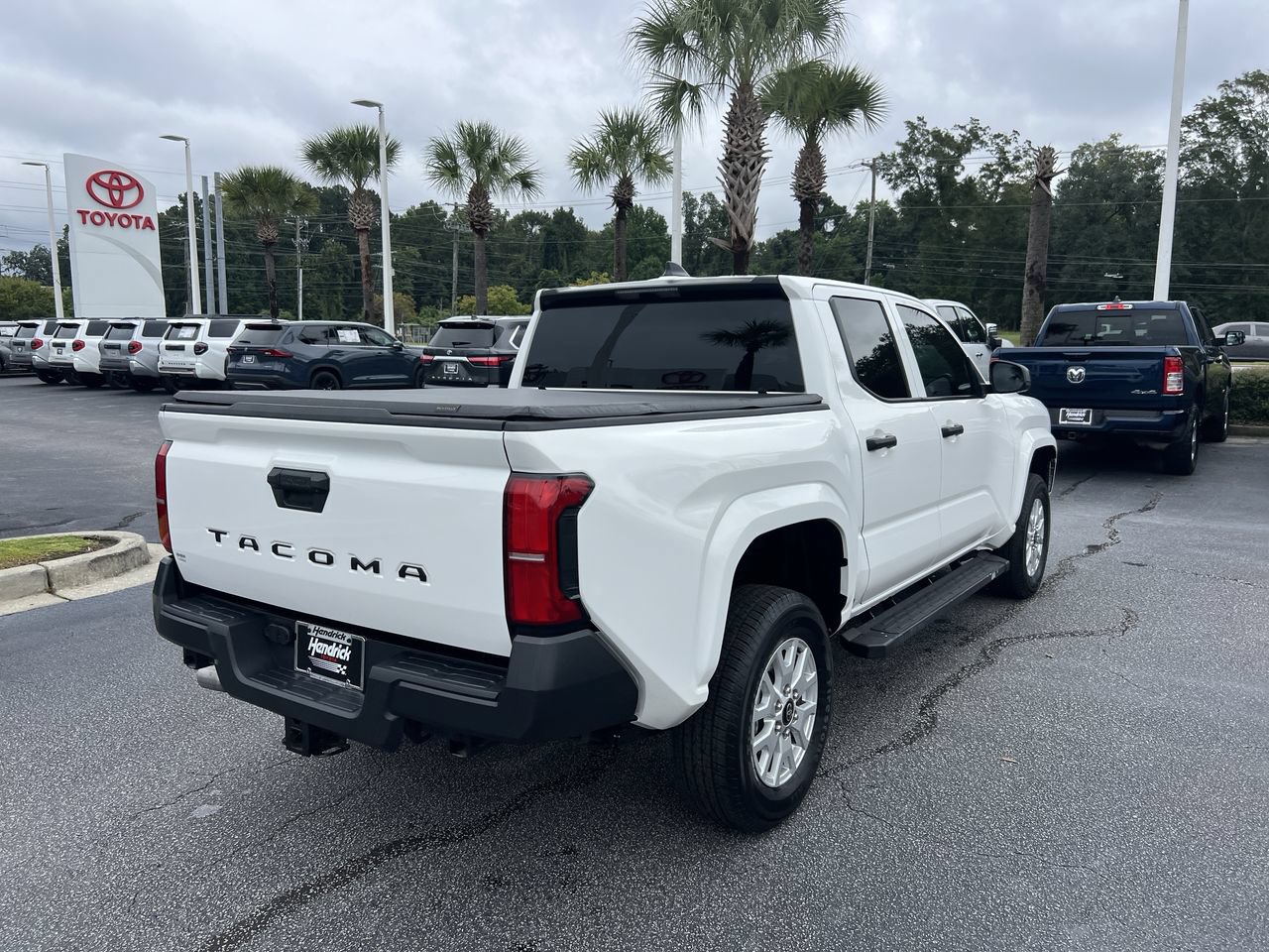 Used 2025 Toyota Tacoma SR RWD image 10
