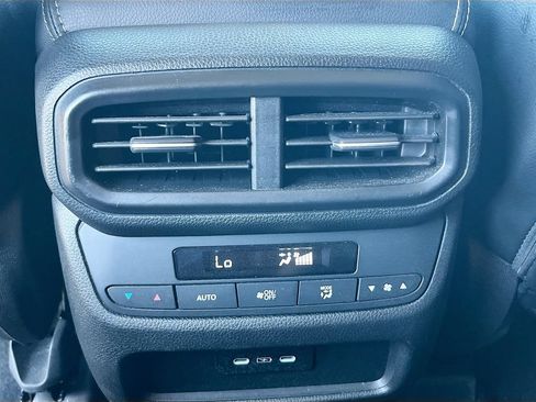 Used 2025 Honda Pilot Touring image 27