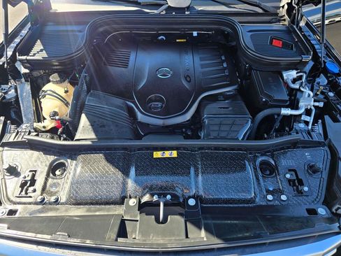 Used 2026 Mercedes-Benz GLS 450 4MATIC image 10