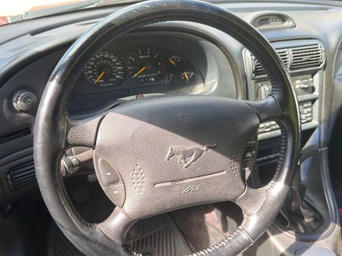 Used 1995 Ford Mustang GT RWD image 11