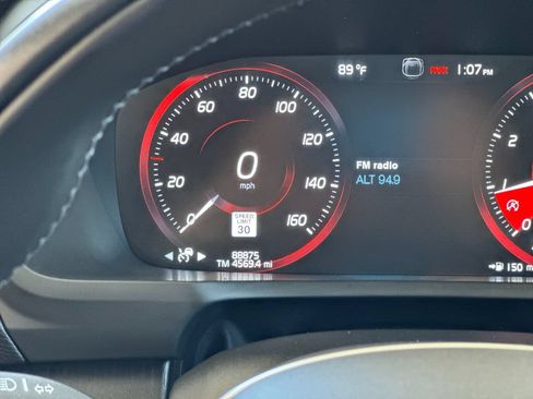 Used 2020 Volvo XC90 T5 Momentum w/ Protection Package Premier FWD image 28