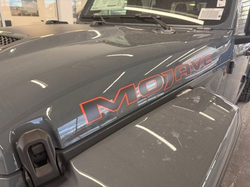 New 2026 Jeep Gladiator Mojave image 4