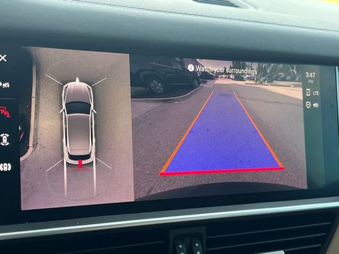 Used 2023 Porsche Cayenne image 19